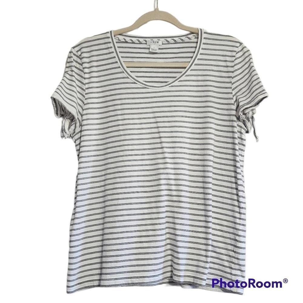 J.Crew factory Top L white & black striped Cold Shoulder